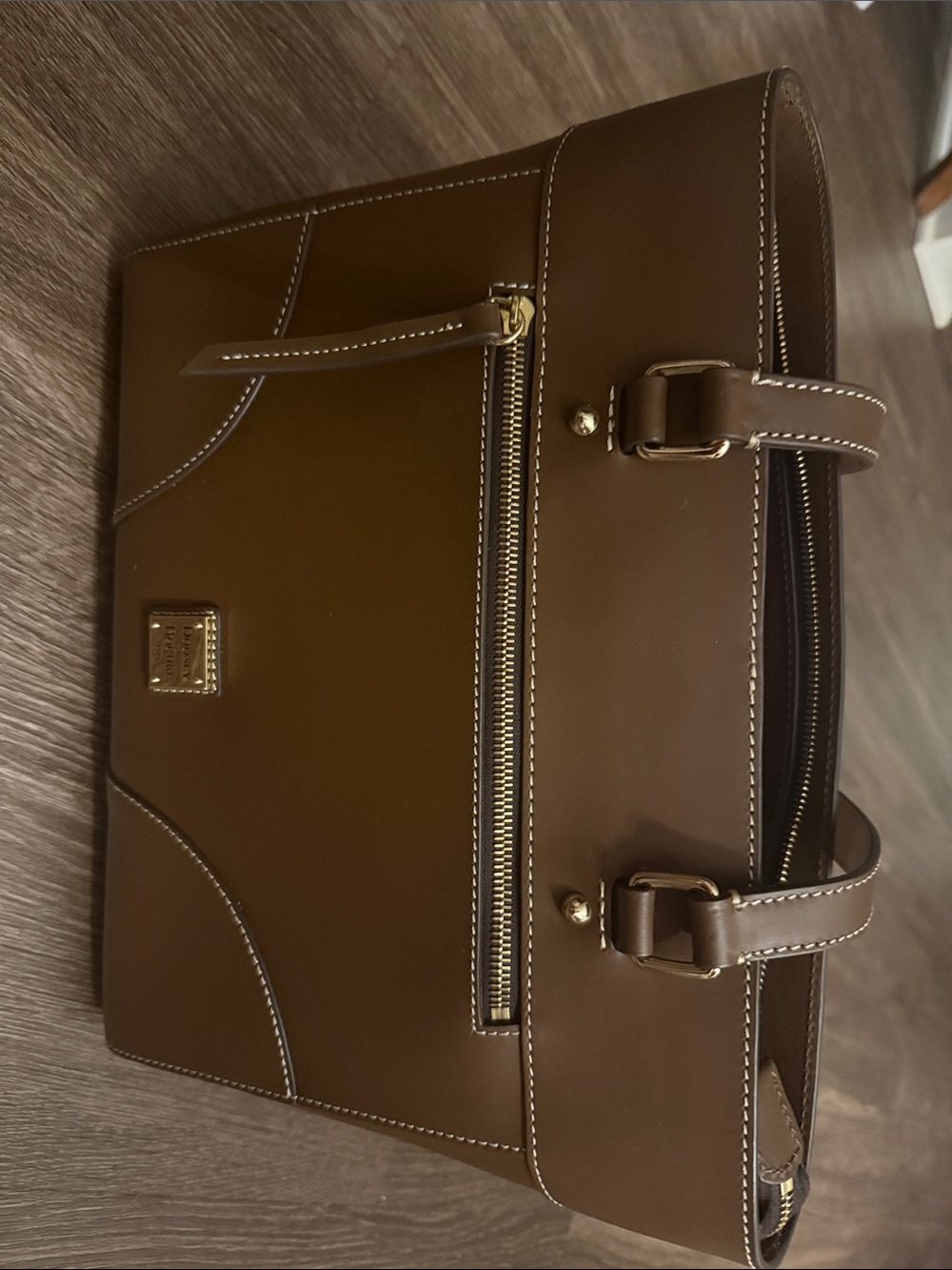chestnut large Dooney and Bourke tote